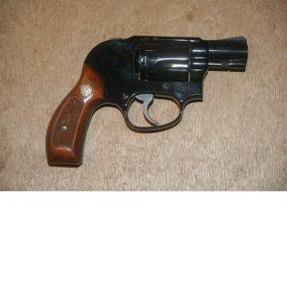 SMITH WESSON 38 BODYGUAD AIRWEIGHT 38SPECIAL