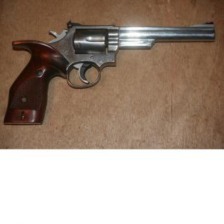 SMITH & WESSON 66 357MAGNUM